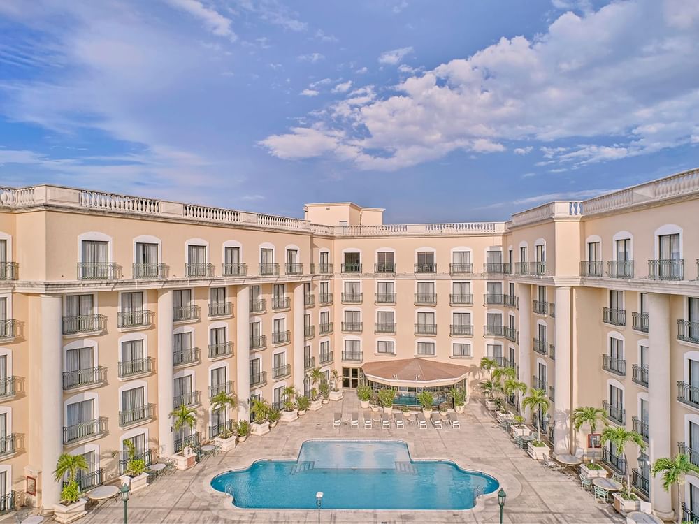 Hotel Fiesta Americana