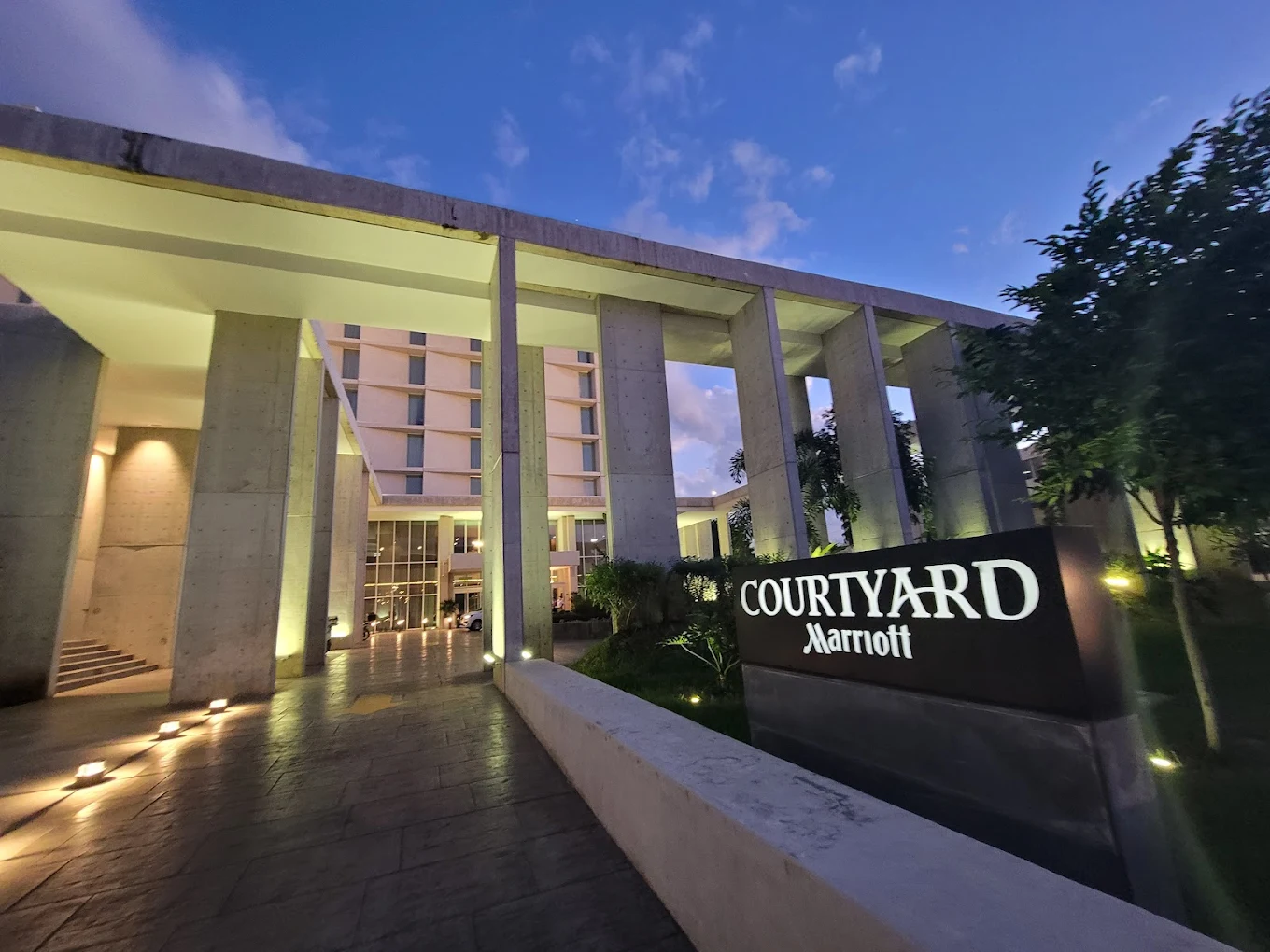 Hotel Courtyard by Marriott